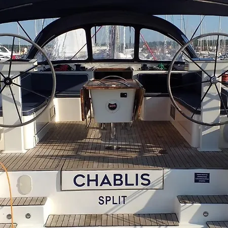 Chablies بوتيل